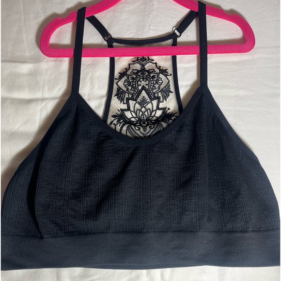 unbranded Other - Sports Bra size XL/2X